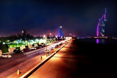 迪拜標志性帆船酒店夜景
