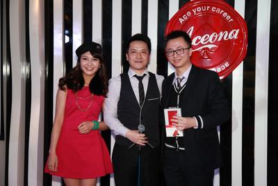 左起谷得科技營(yíng)銷總經(jīng)理黃承娟、紅桃網(wǎng)媒體公關(guān)總監(jiān)任志炯、遠(yuǎn)古控股集團(tuán)肖溪